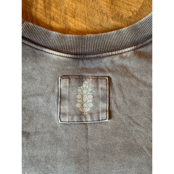 Free People Movement Women’s Hot Shot Crossover Gray Tee Size S | Ruched Hem NWT - Picture 12 of 14